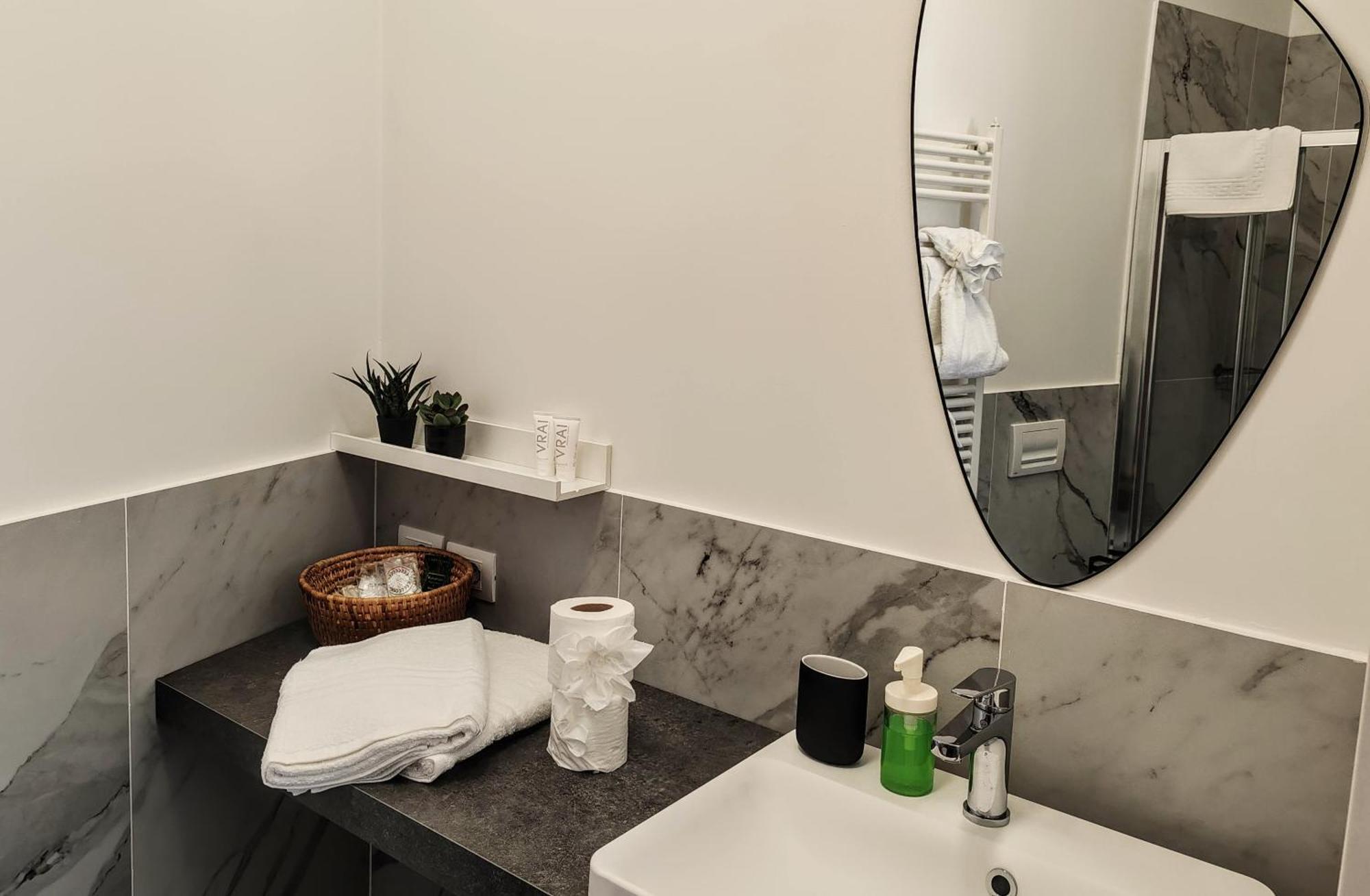 City Apartment - Il Ghiro ฟลอเรนซ์ ภายนอก รูปภาพ